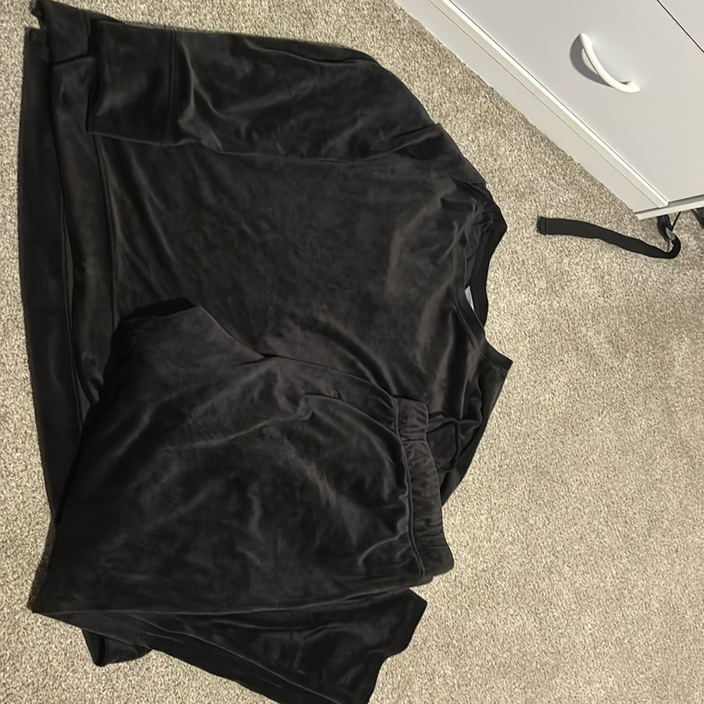Black sweatsuit
